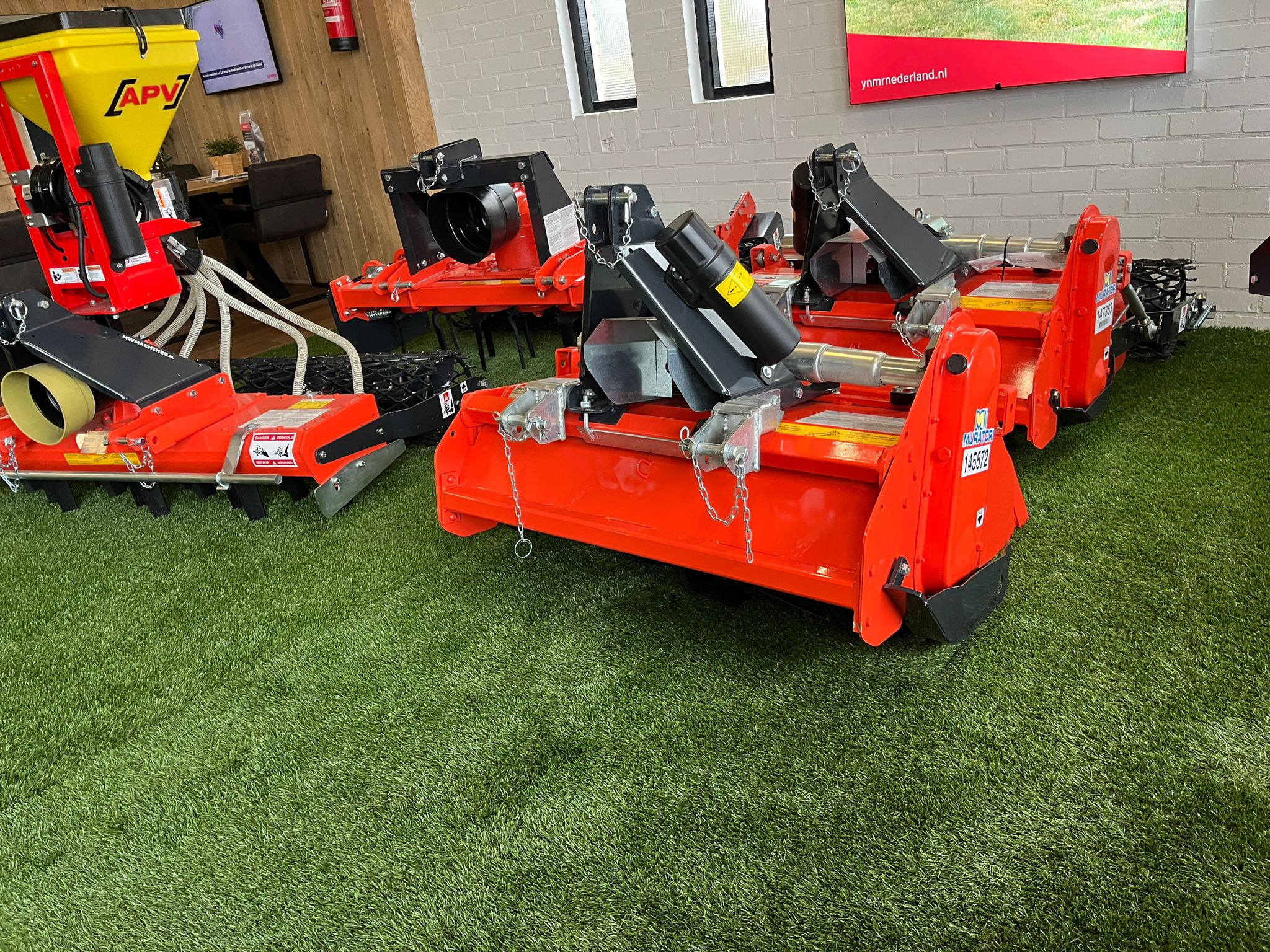 Showroomopruiming Muratori MZ4-105 professionele overtopfrees - Image 4