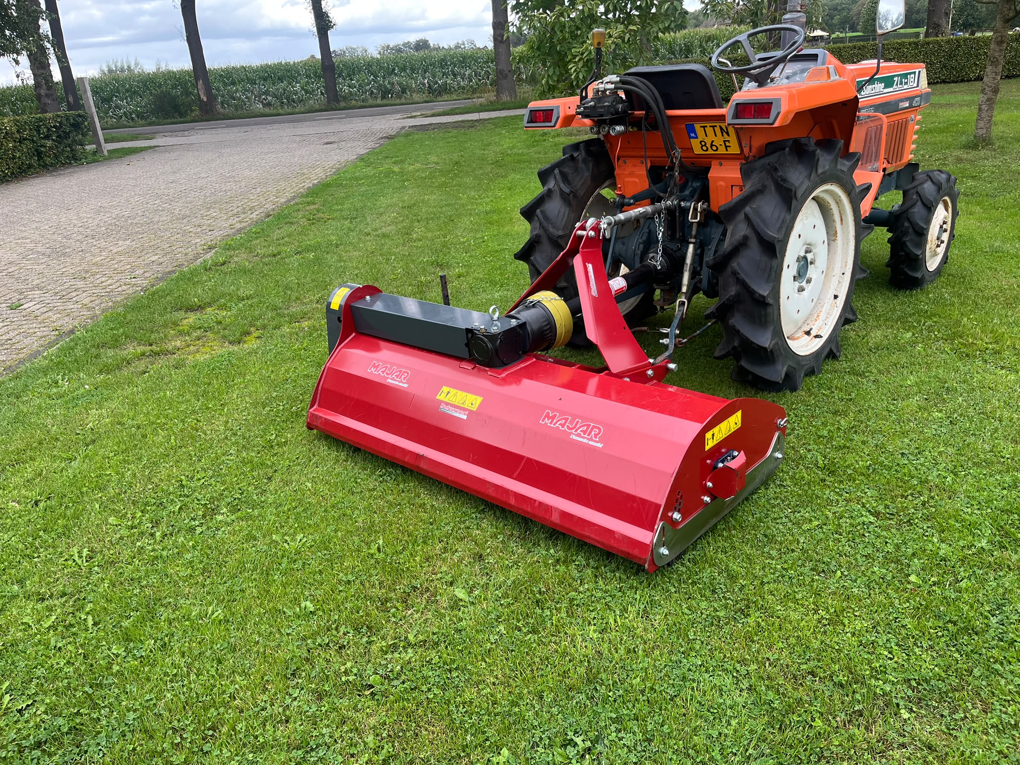 Jong gebruikte Majar 1,55 Mtr. klepelmaaier / verticuteermachine - Image 4