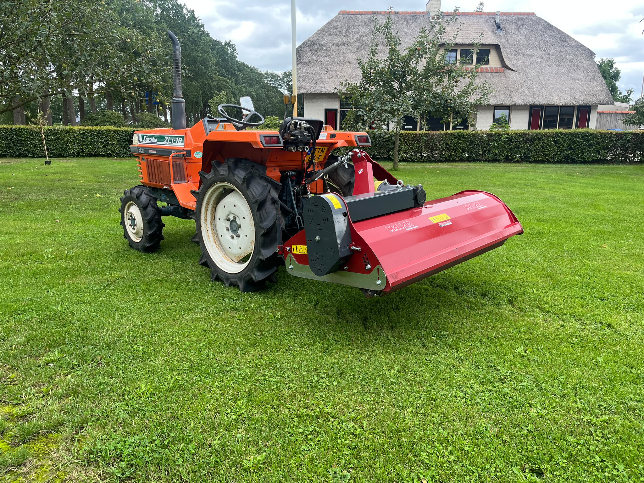 Jong gebruikte Majar 1,55 Mtr. klepelmaaier / verticuteermachine