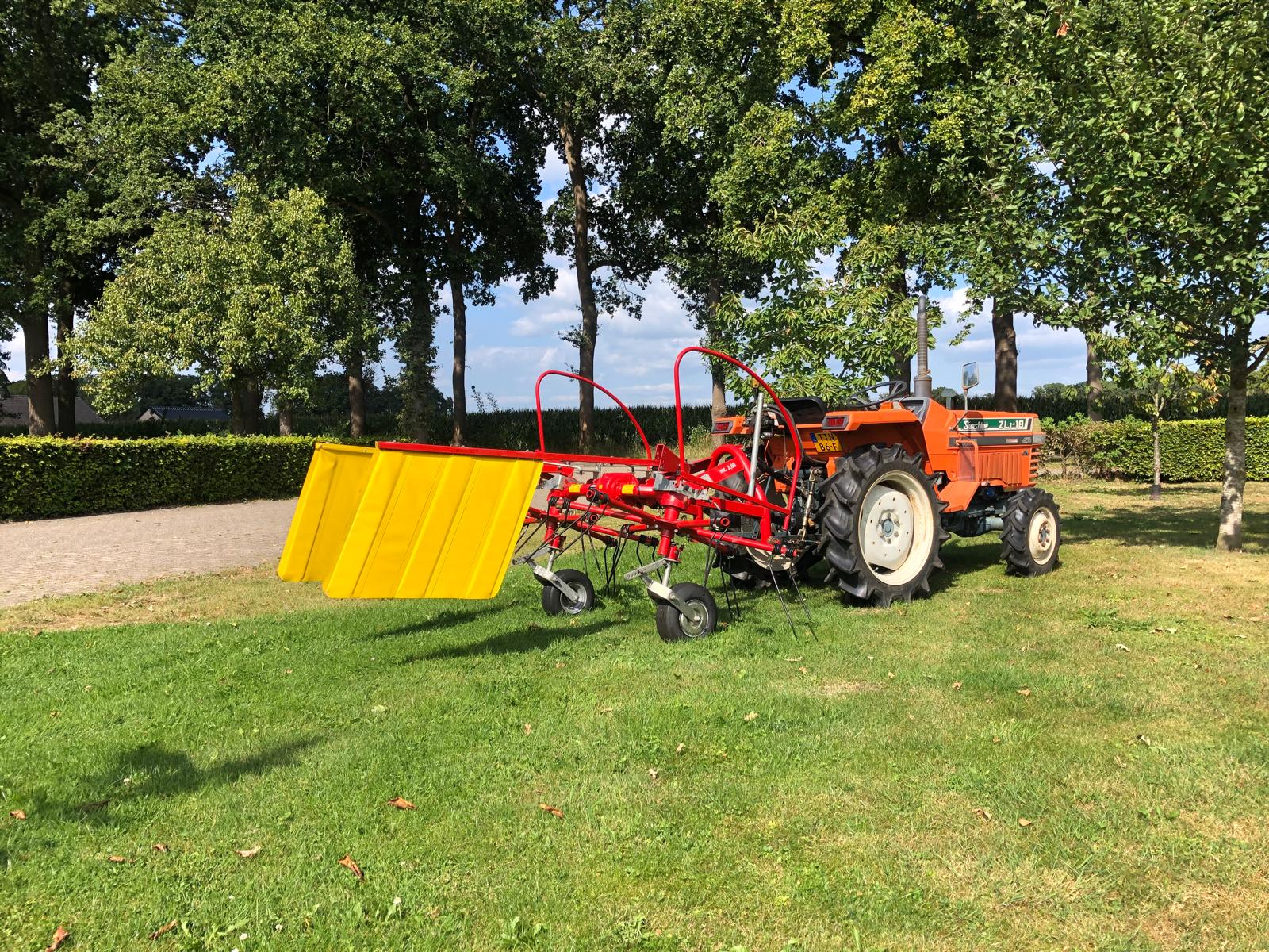 Gebruikte 2,6 Mtr. cirkelschudder / hark