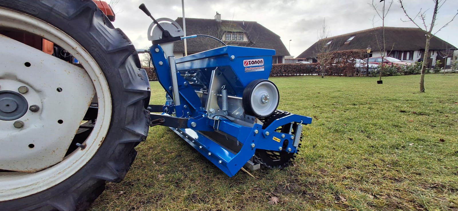 Overjarig nieuwe Zanon 1,3 Mtr. zaaimachine / doorzaaimachine - Image 8