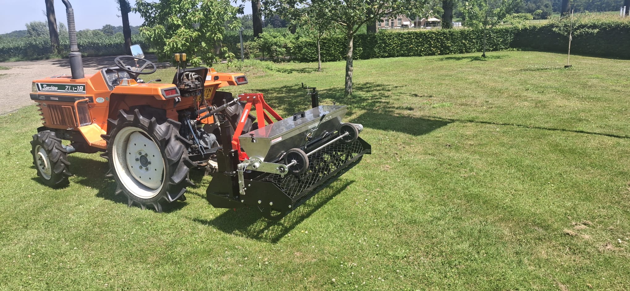 Nieuwe Tecma MGT 1300 rotorkopeg met jong gebruikte zaaikit - Image 3