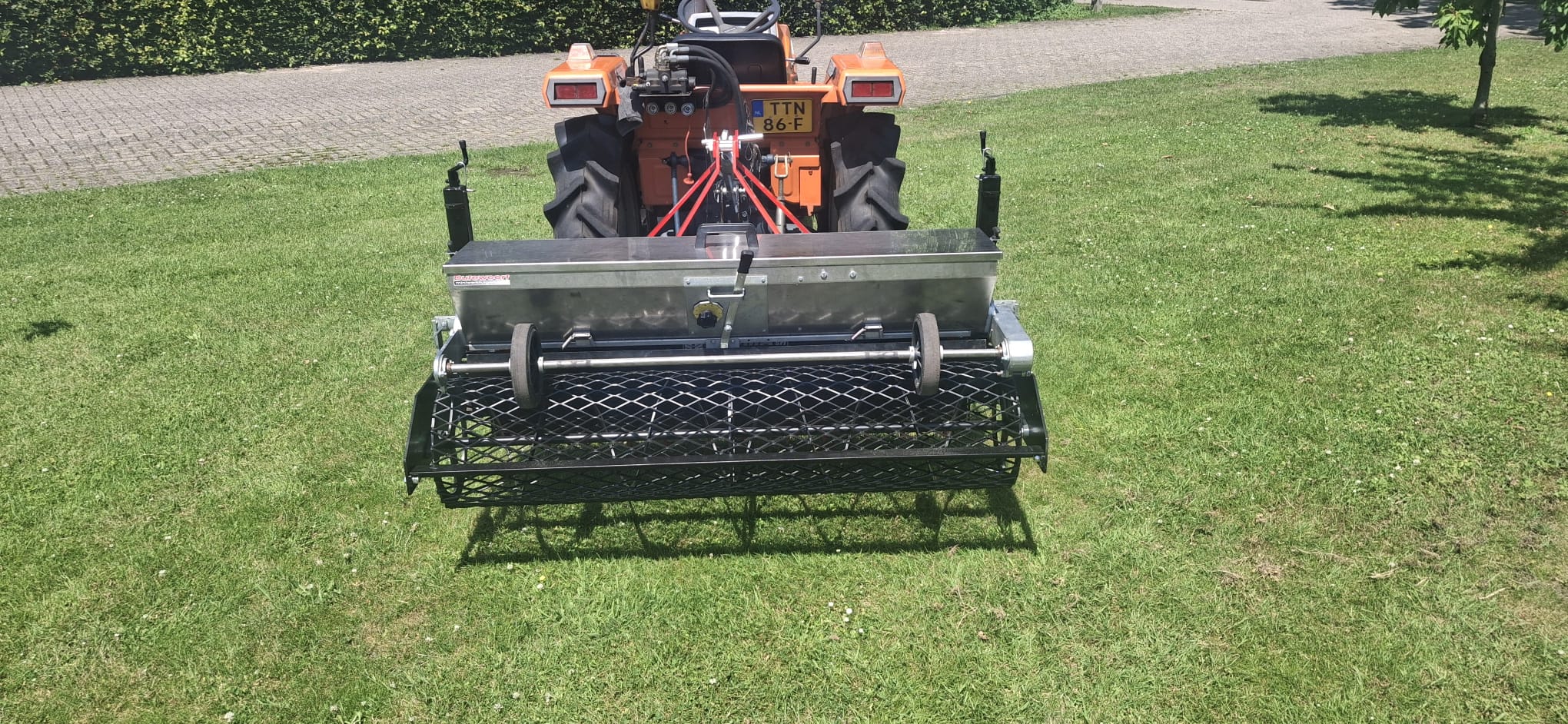 Nieuwe Tecma MGT 1300 rotorkopeg met jong gebruikte zaaikit - Image 8